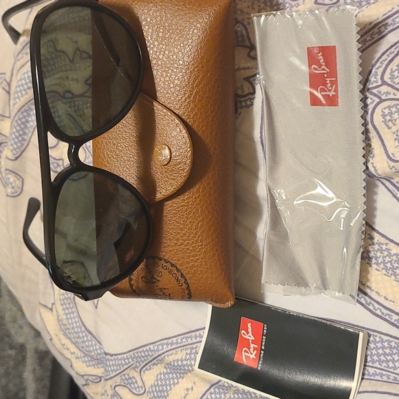 Ray ban sunglasses - Picture 4 of 6